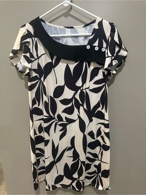 Black & White Leaf Print Women’s Dress